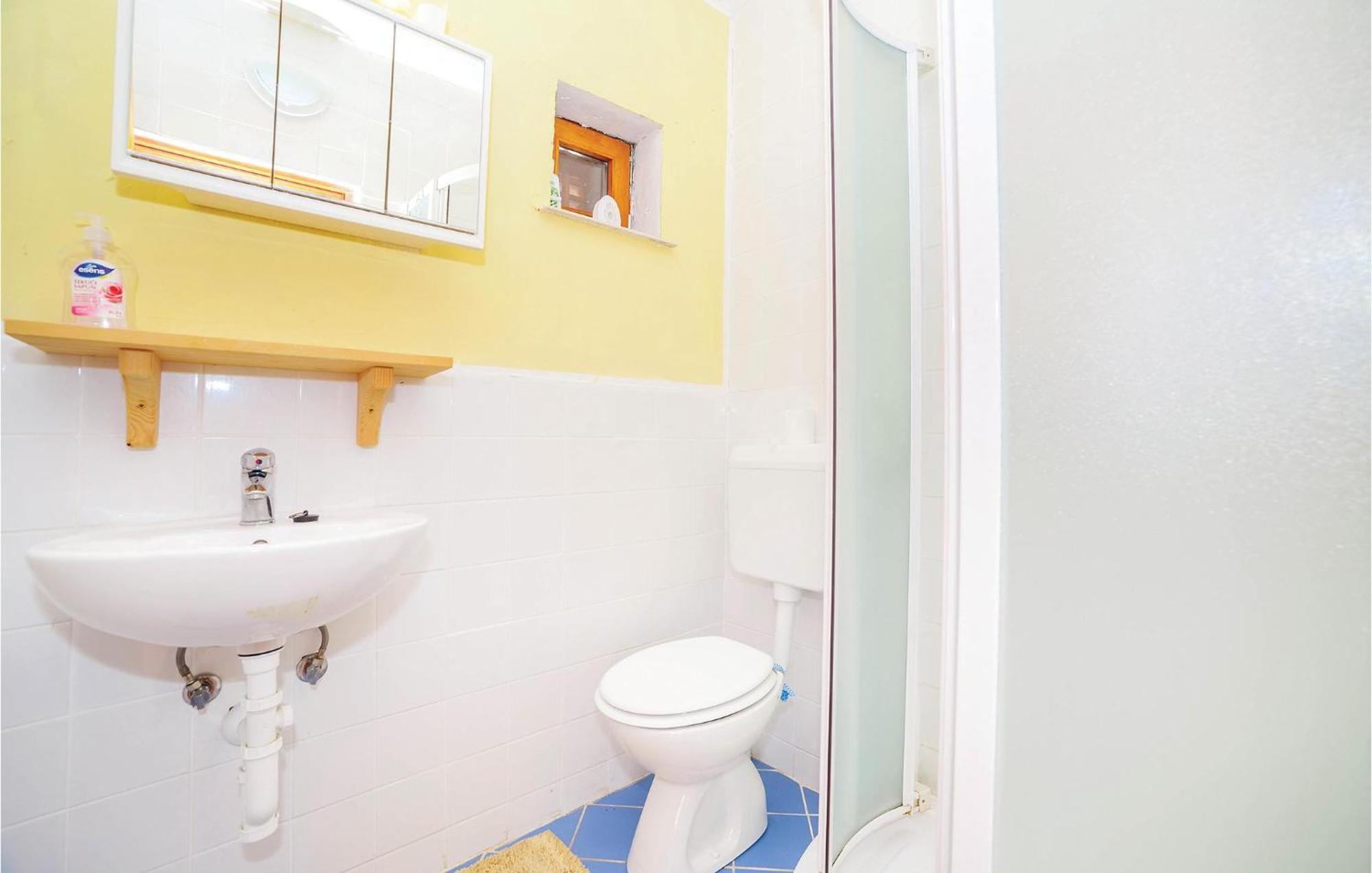 7 Bedroom Pet Friendly Home In Crni Kal Crni Kal  エクステリア 写真