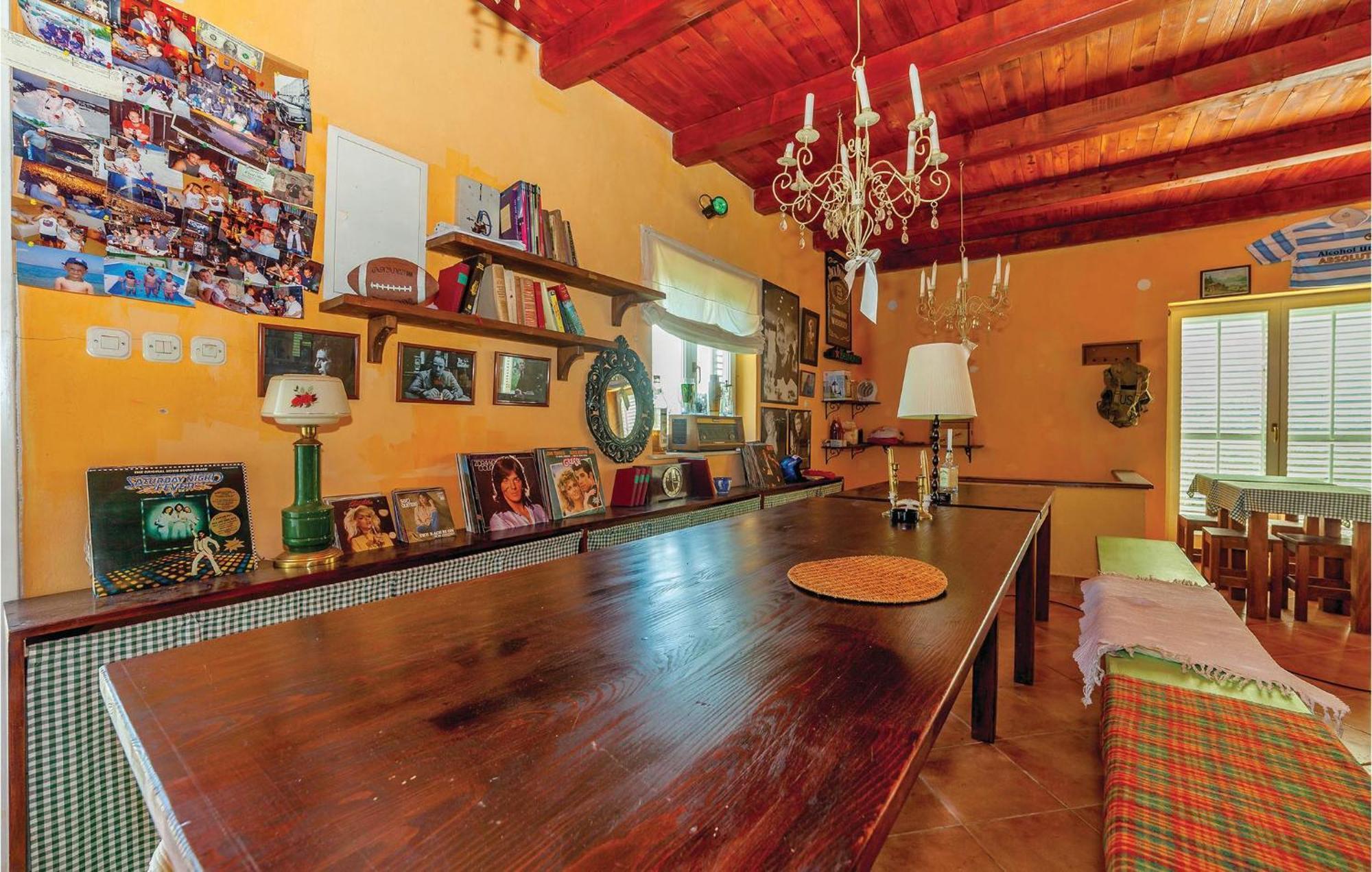 7 Bedroom Pet Friendly Home In Crni Kal Crni Kal  エクステリア 写真