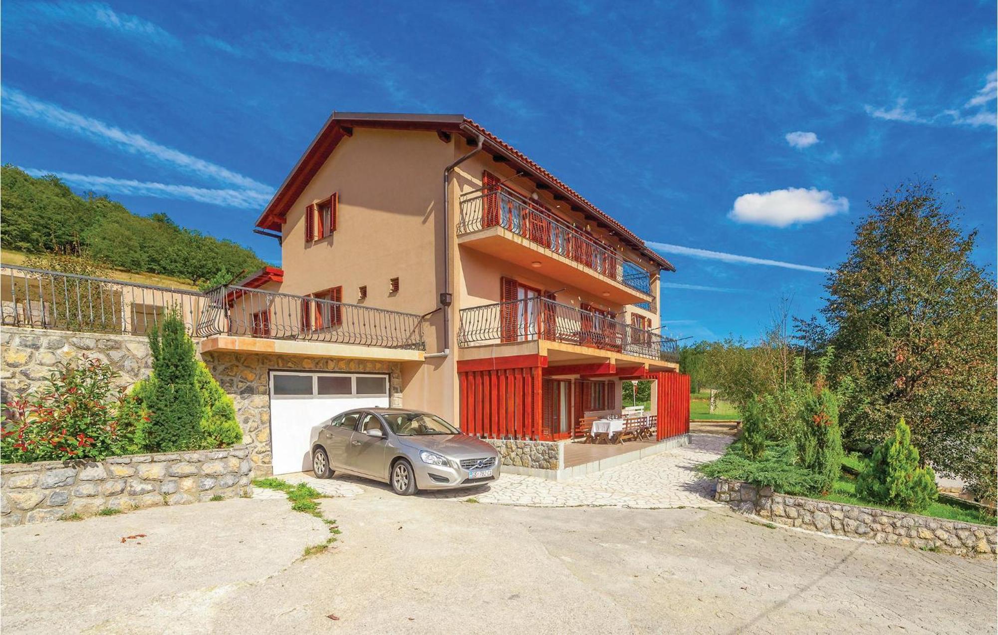 7 Bedroom Pet Friendly Home In Crni Kal Crni Kal  エクステリア 写真